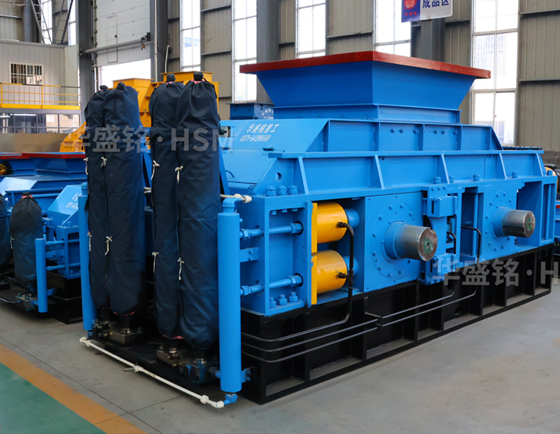 鵝卵石能否制成沙子呢？1510液壓對(duì)輥式制砂機(jī)怎么樣?