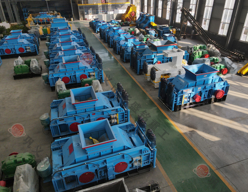 石英砂制砂子設(shè)備哪家好？全液壓對輥制砂機(jī)多少錢？