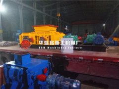 雙齒輥破碎機如何排料才能不堵料？