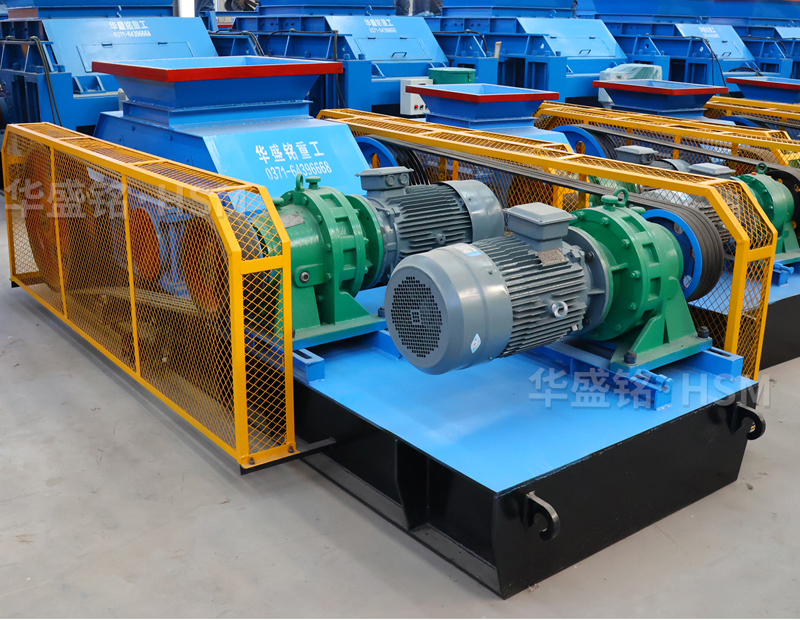 破碎石膏料用雙齒輥破碎機(jī)怎么樣？華盛銘破碎機(jī)廠家實(shí)力如何？