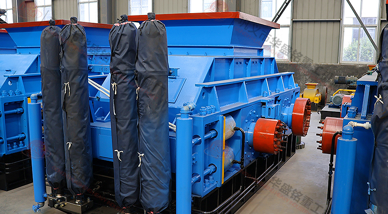 石灰石液壓對輥制砂機(jī) 石灰石液壓對輥制砂機(jī)